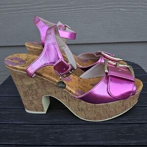 JUICY COUTURE METALLIC PINK KISS PLATFORM HEELS Strappy Wedge Sandals Size 7